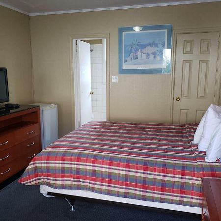 Alpine Motel ไนแอการาฟอลส์ ภายนอก รูปภาพ
